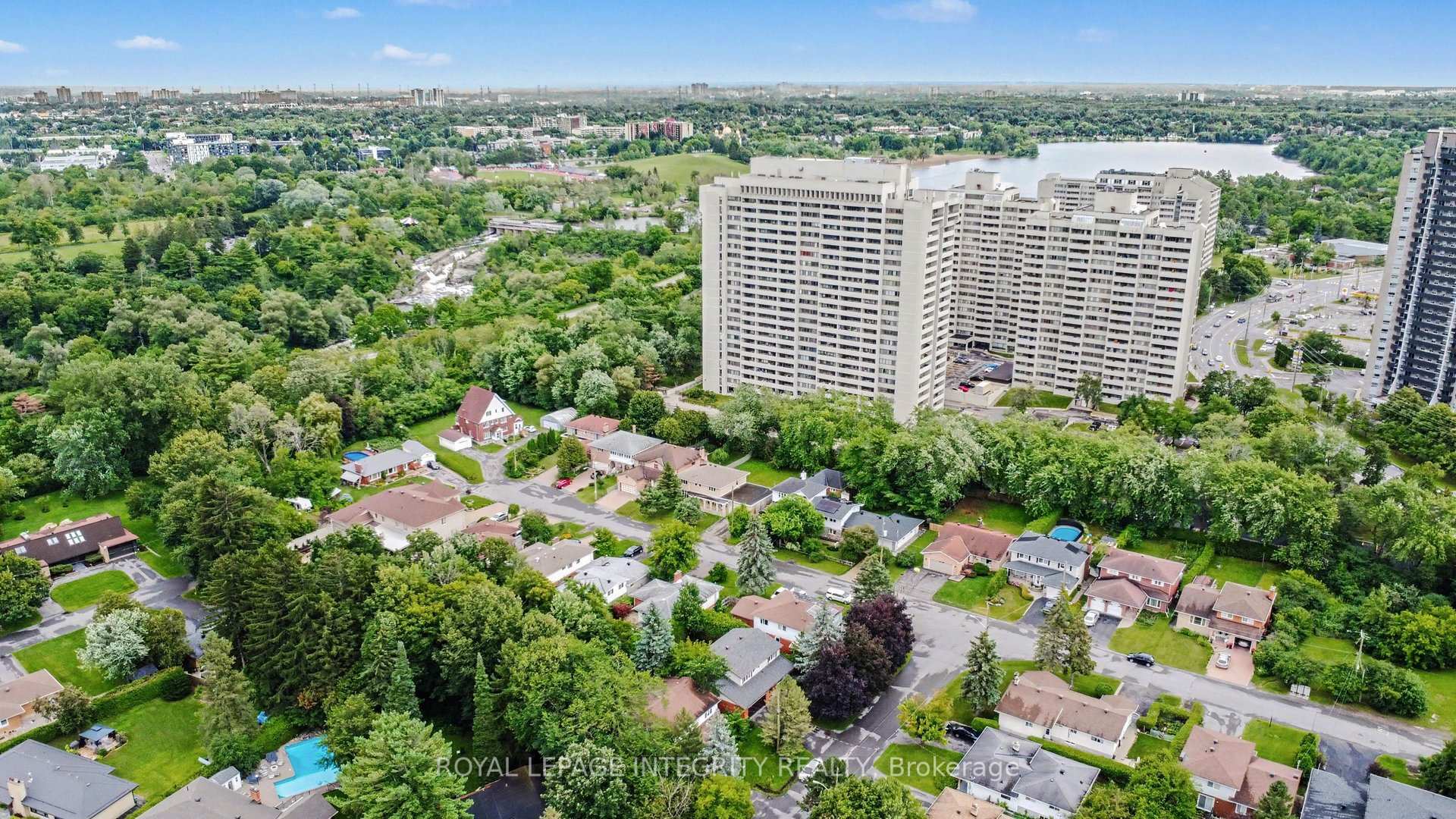 Photo 32 of 1291 Lampman Crescent, Ottawa, Hogs Back — HOMEH