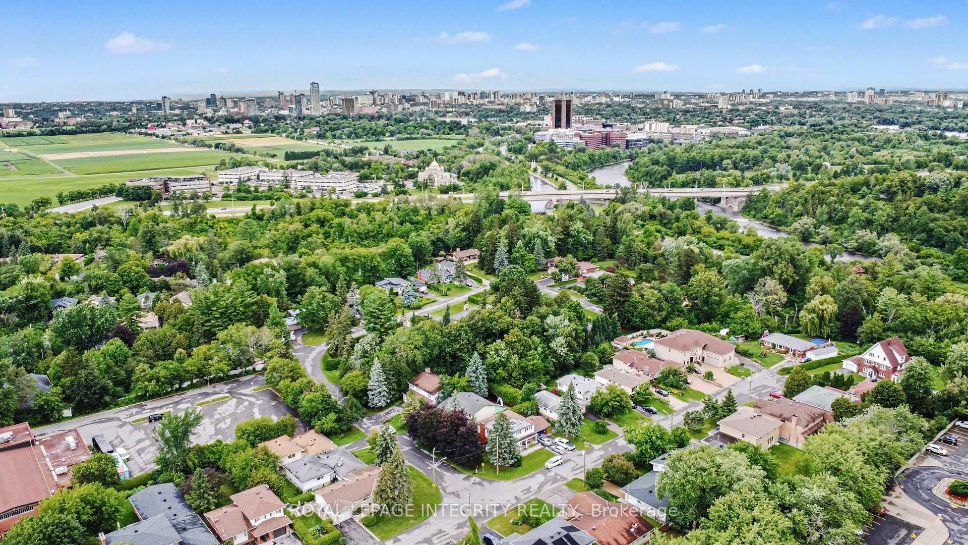 Photo 33 of 1291 Lampman Crescent, Ottawa, Hogs Back — HOMEH