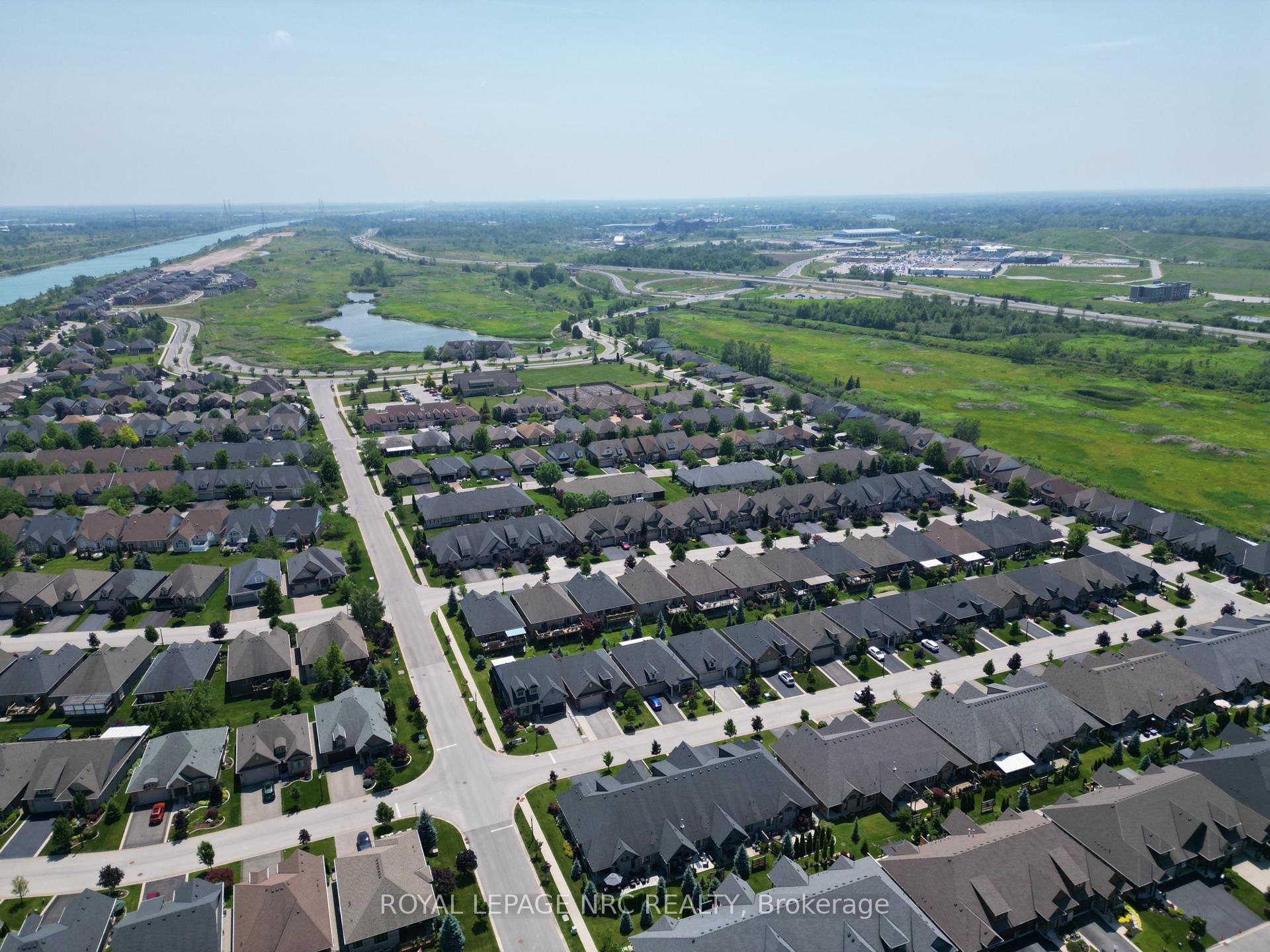Photo 3 of 53 Carrick Trail, Welland, Hwy 406/Welland — HOMEH
