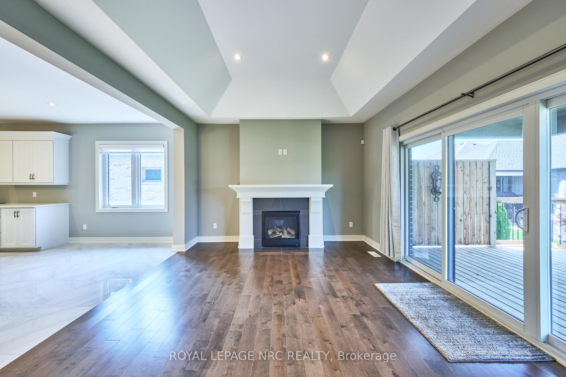 Photo 28 of 53 Carrick Trail, Welland, Hwy 406/Welland — HOMEH