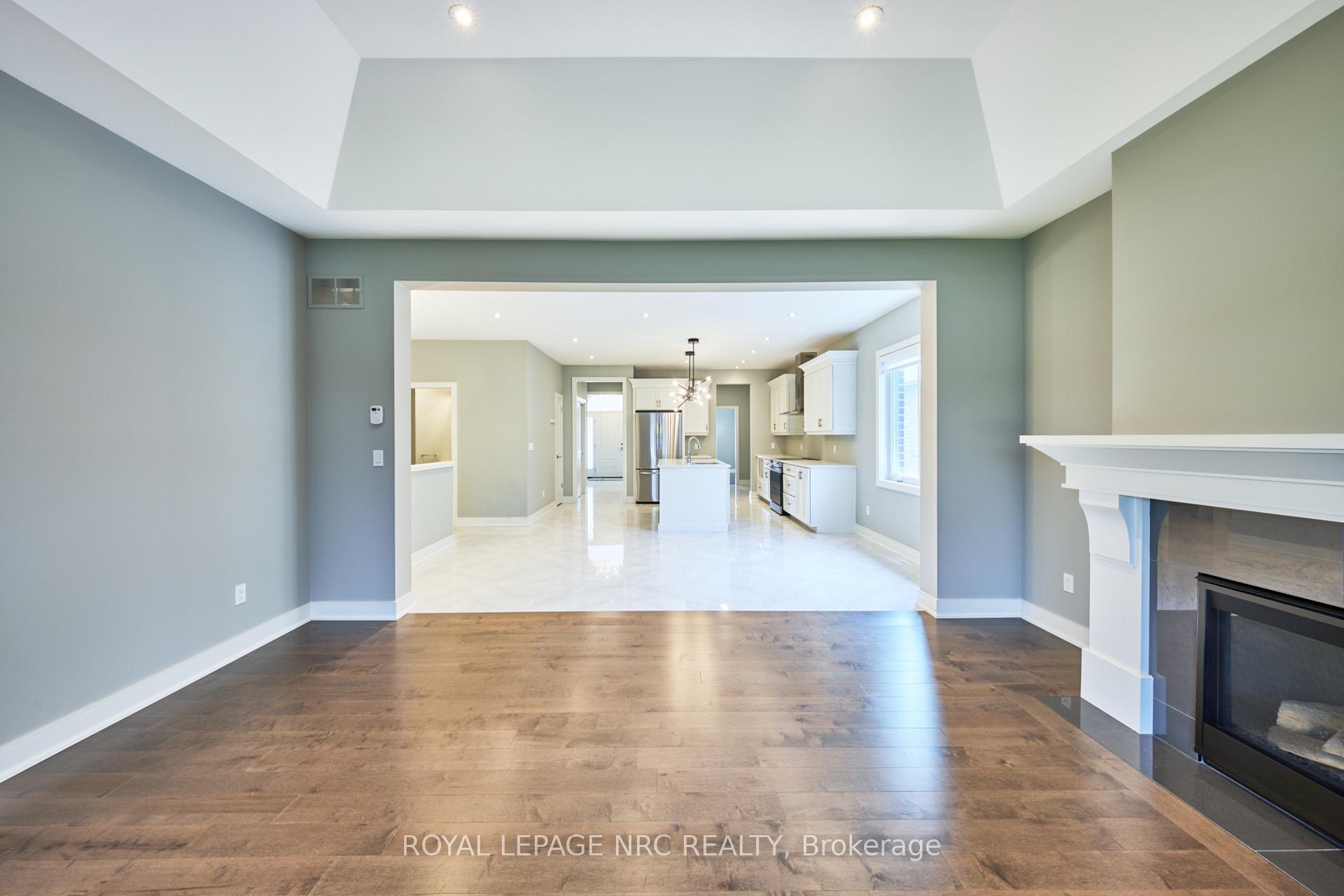 Photo 30 of 53 Carrick Trail, Welland, Hwy 406/Welland — HOMEH