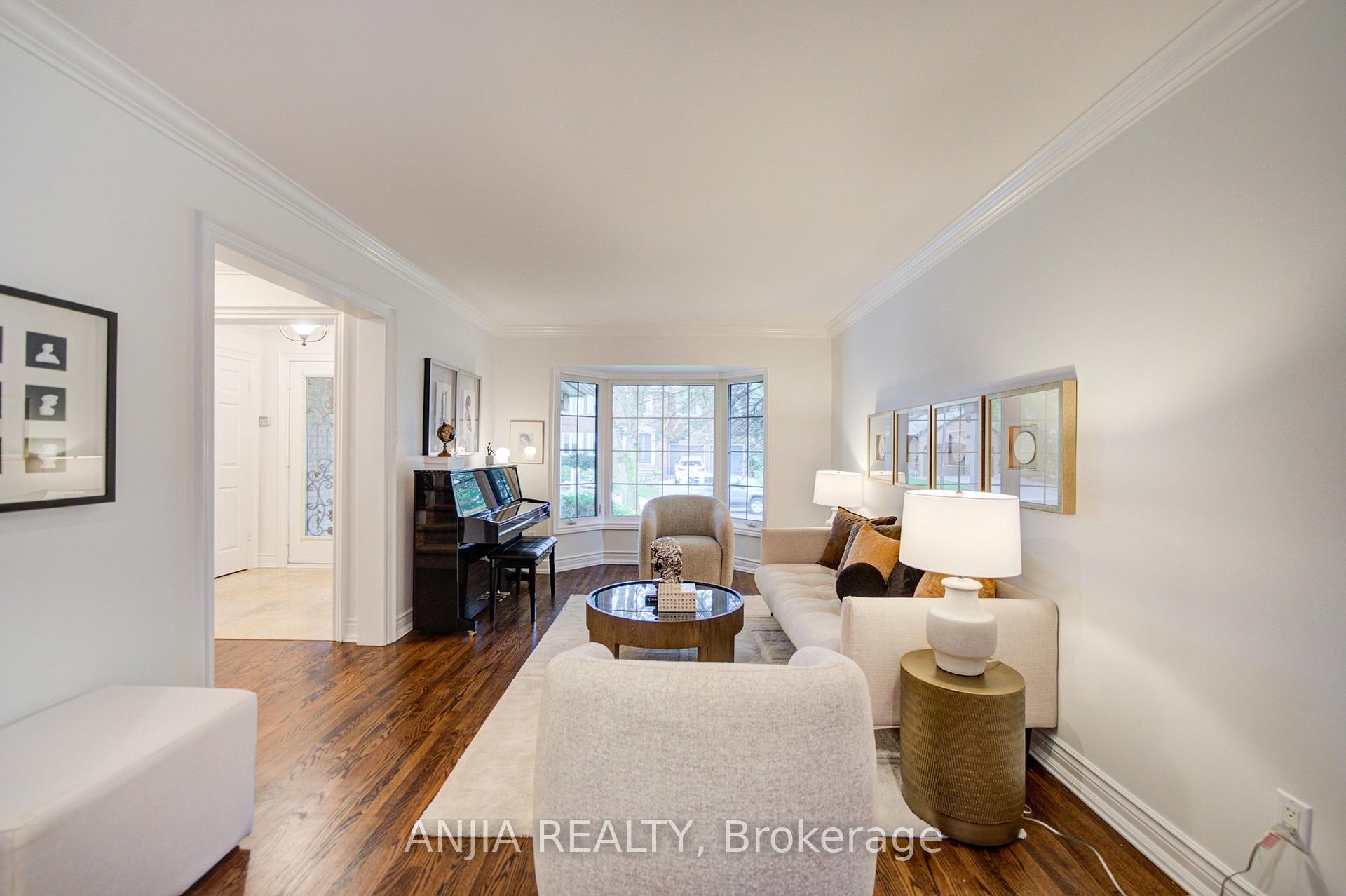 Photo 6 of 140 Reeve Drive, Markham, Markham Village — HOMEH