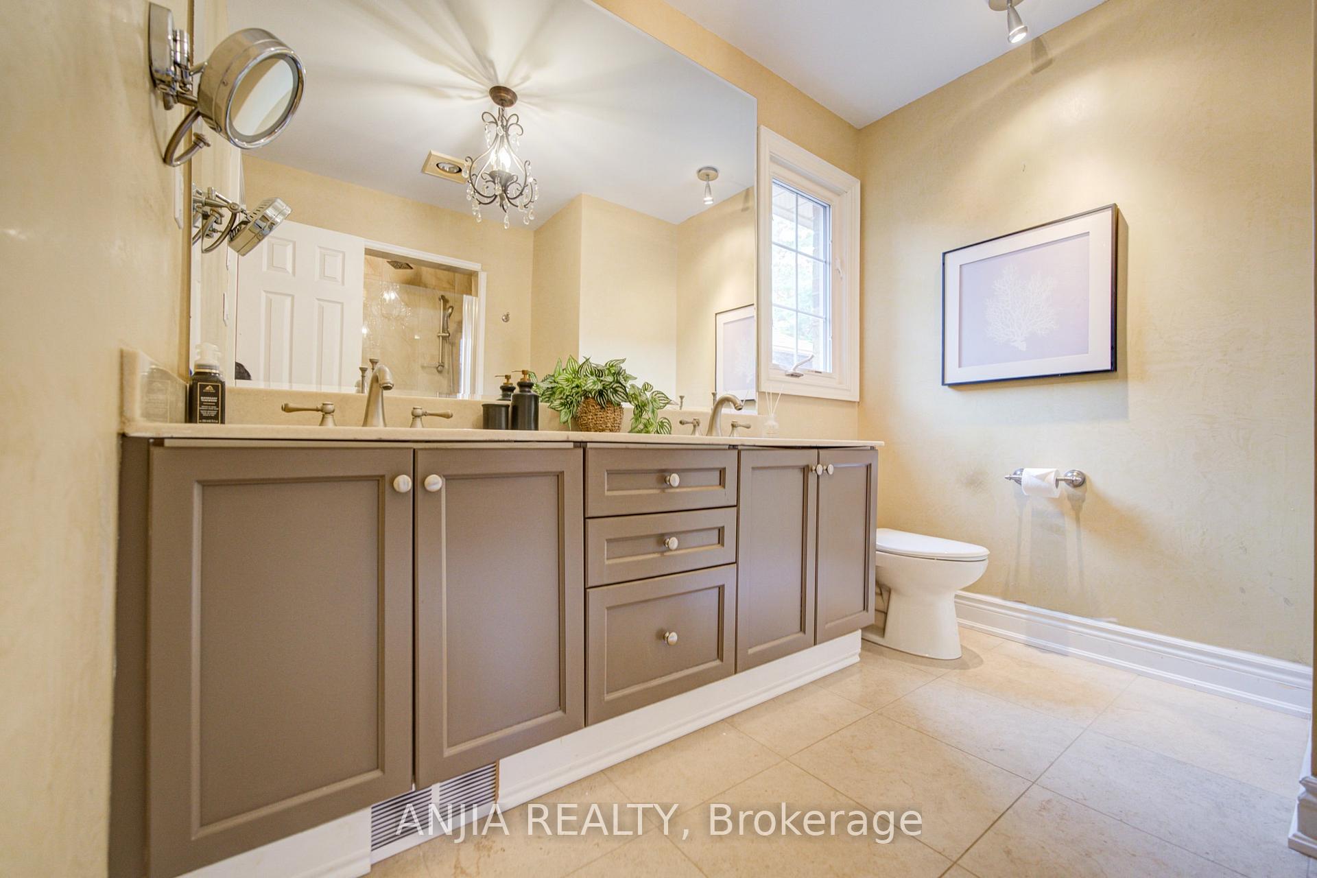 Photo 33 of 140 Reeve Drive, Markham, Markham Village — HOMEH