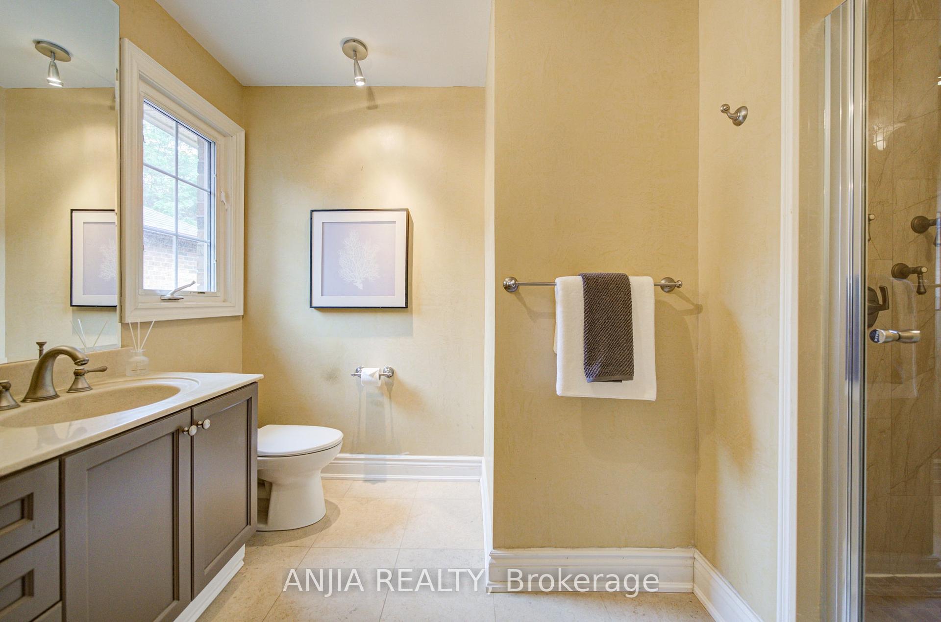 Photo 34 of 140 Reeve Drive, Markham, Markham Village — HOMEH