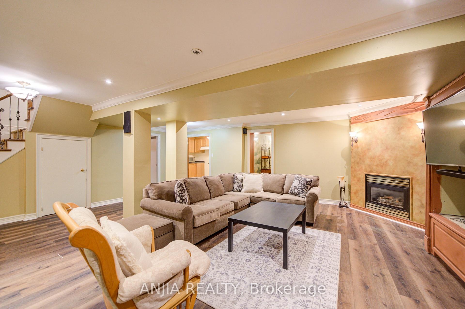 Photo 45 of 140 Reeve Drive, Markham, Markham Village — HOMEH