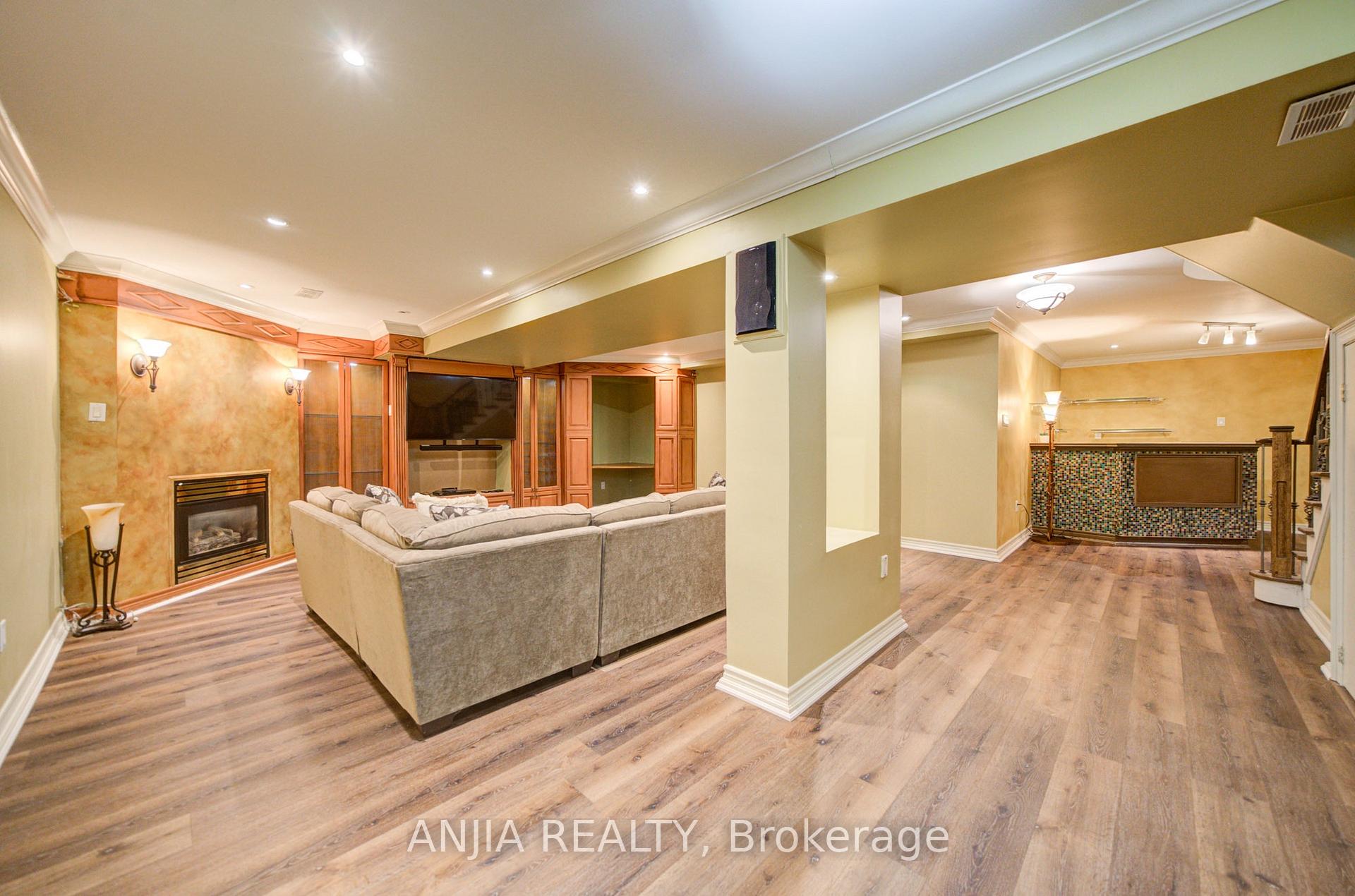Photo 48 of 140 Reeve Drive, Markham, Markham Village — HOMEH