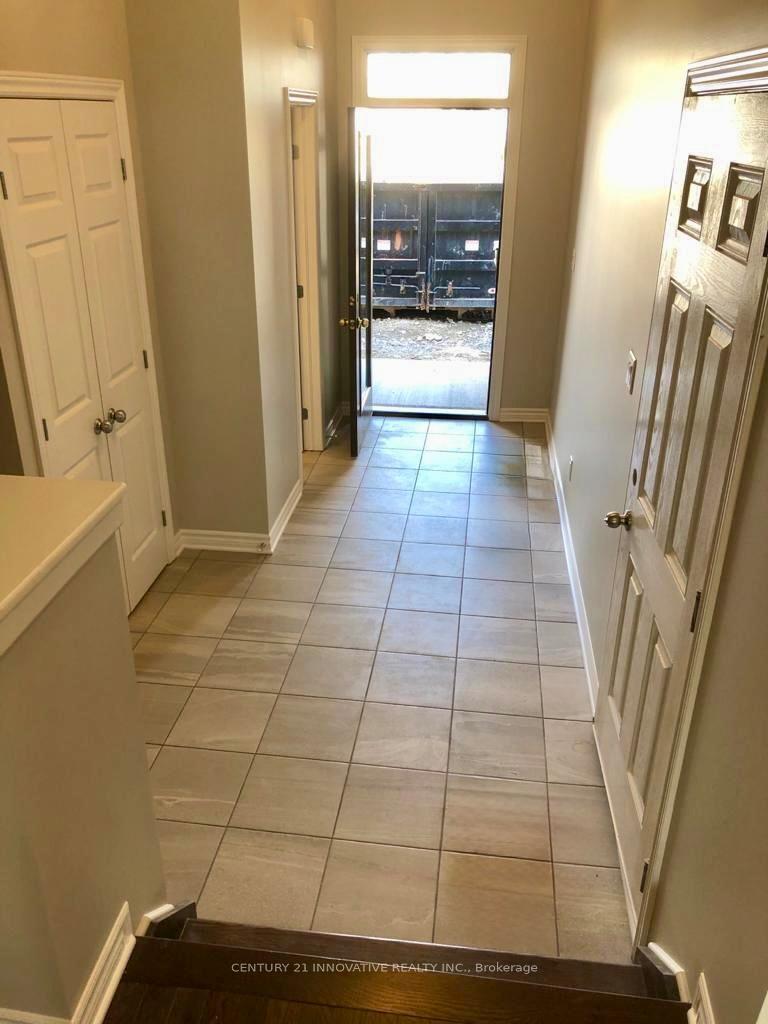 Photo 5 of 1520 Davenport Crescent, Kingston, City Northwest — HOMEH