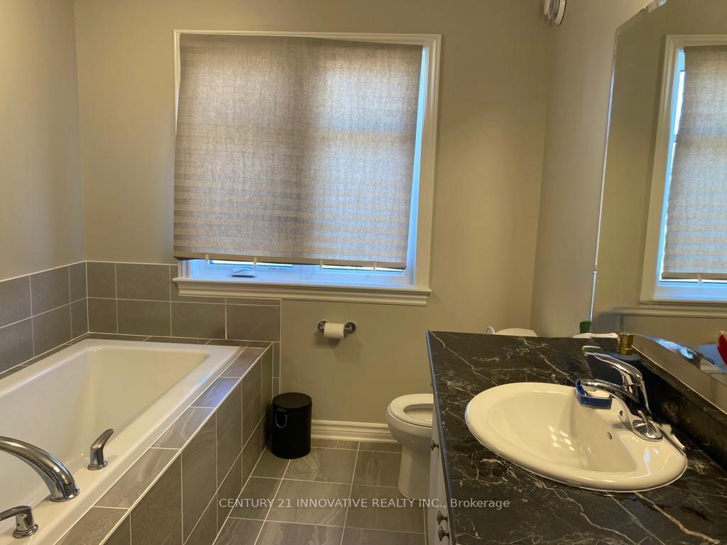 Photo 12 of 1520 Davenport Crescent, Kingston, City Northwest — HOMEH