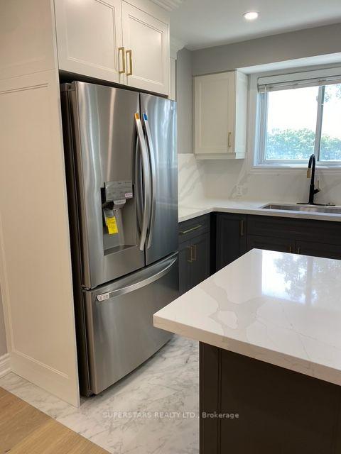 Photo 5 of Unit Main, 34 Sexton Crescent, North York, Hillcrest Village — HOMEH