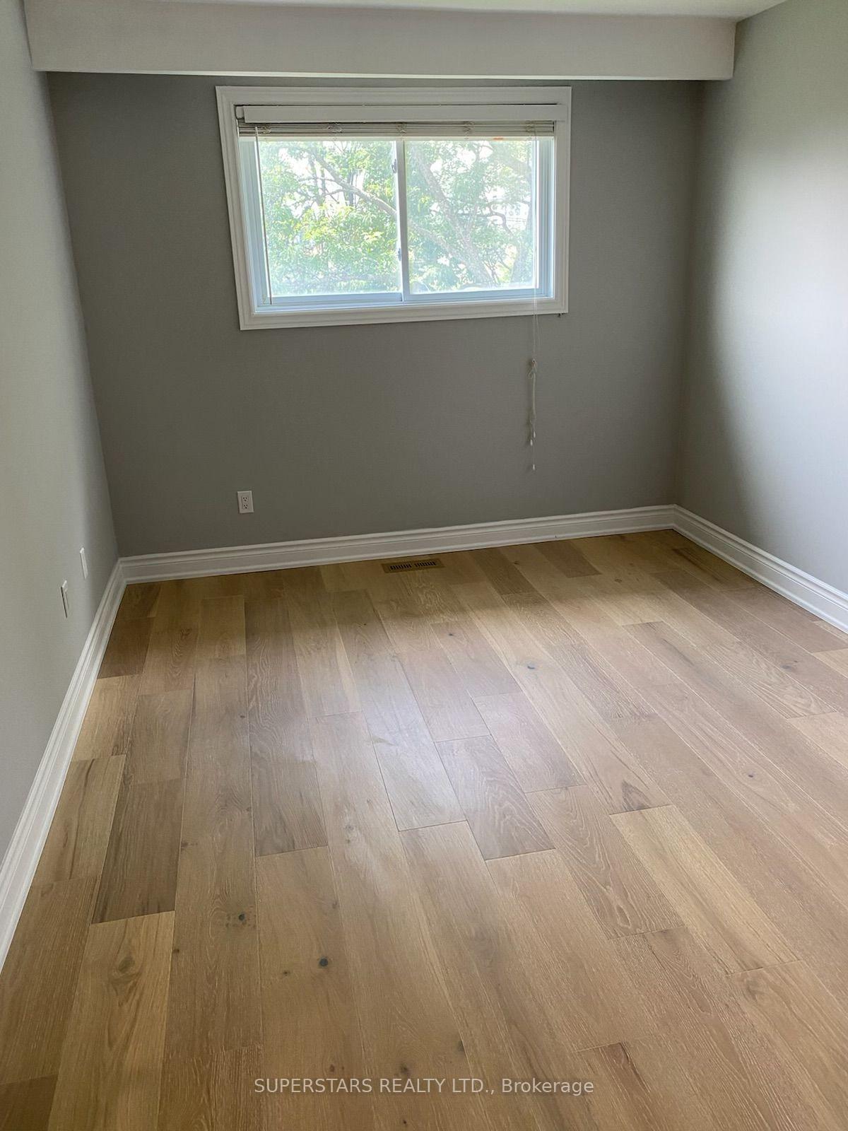 Photo 10 of Unit Main, 34 Sexton Crescent, North York, Hillcrest Village — HOMEH