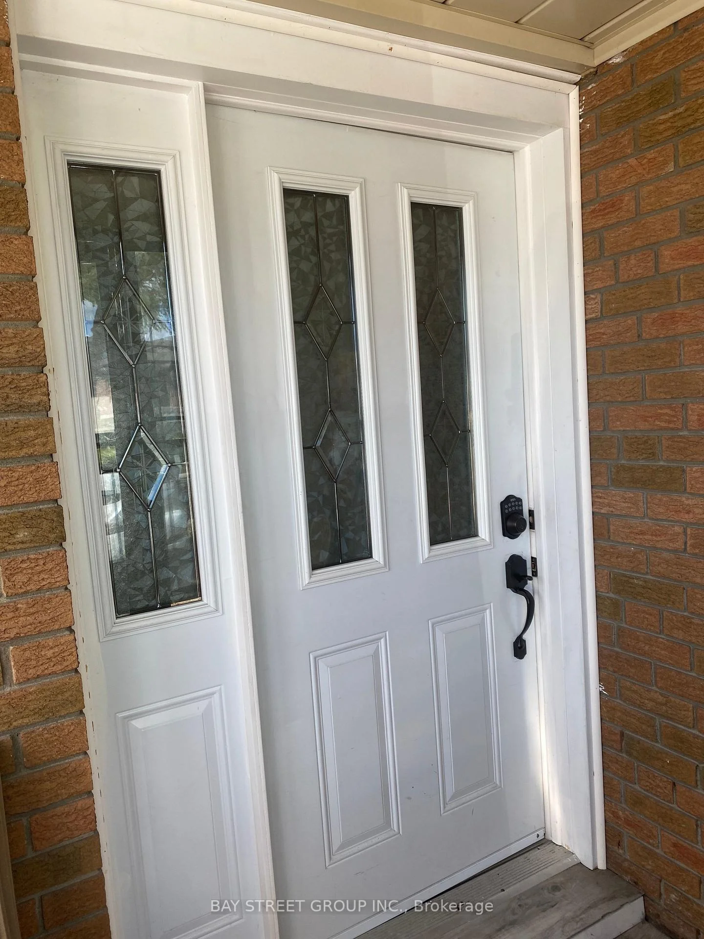 Photo 3 of 3412 Ellengale Drive, Mississauga, Erindale — HOMEH