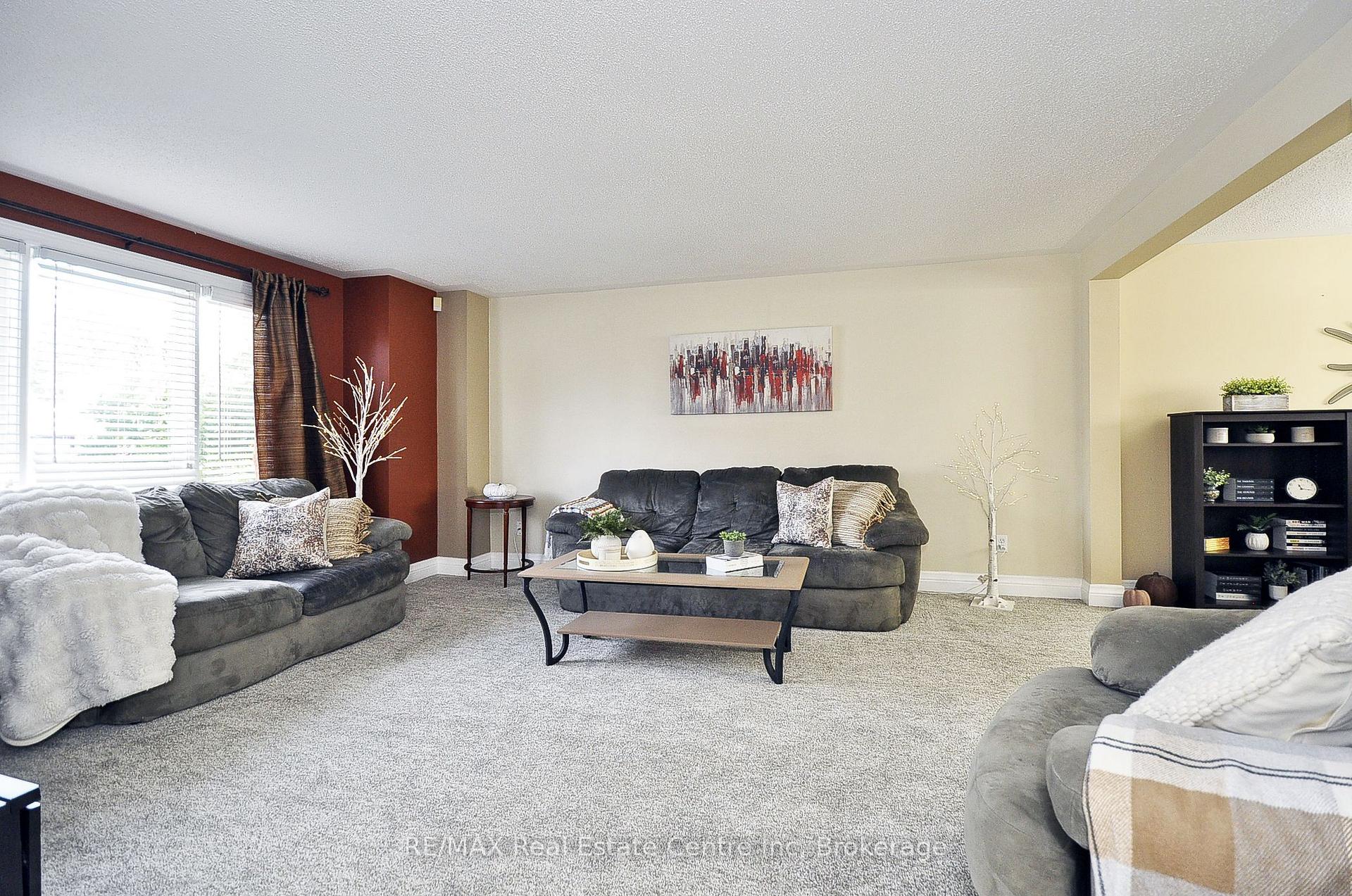 Photo 17 of 37 Woodcroft Place, Cambridge, Christopher-Champlain — HOMEH