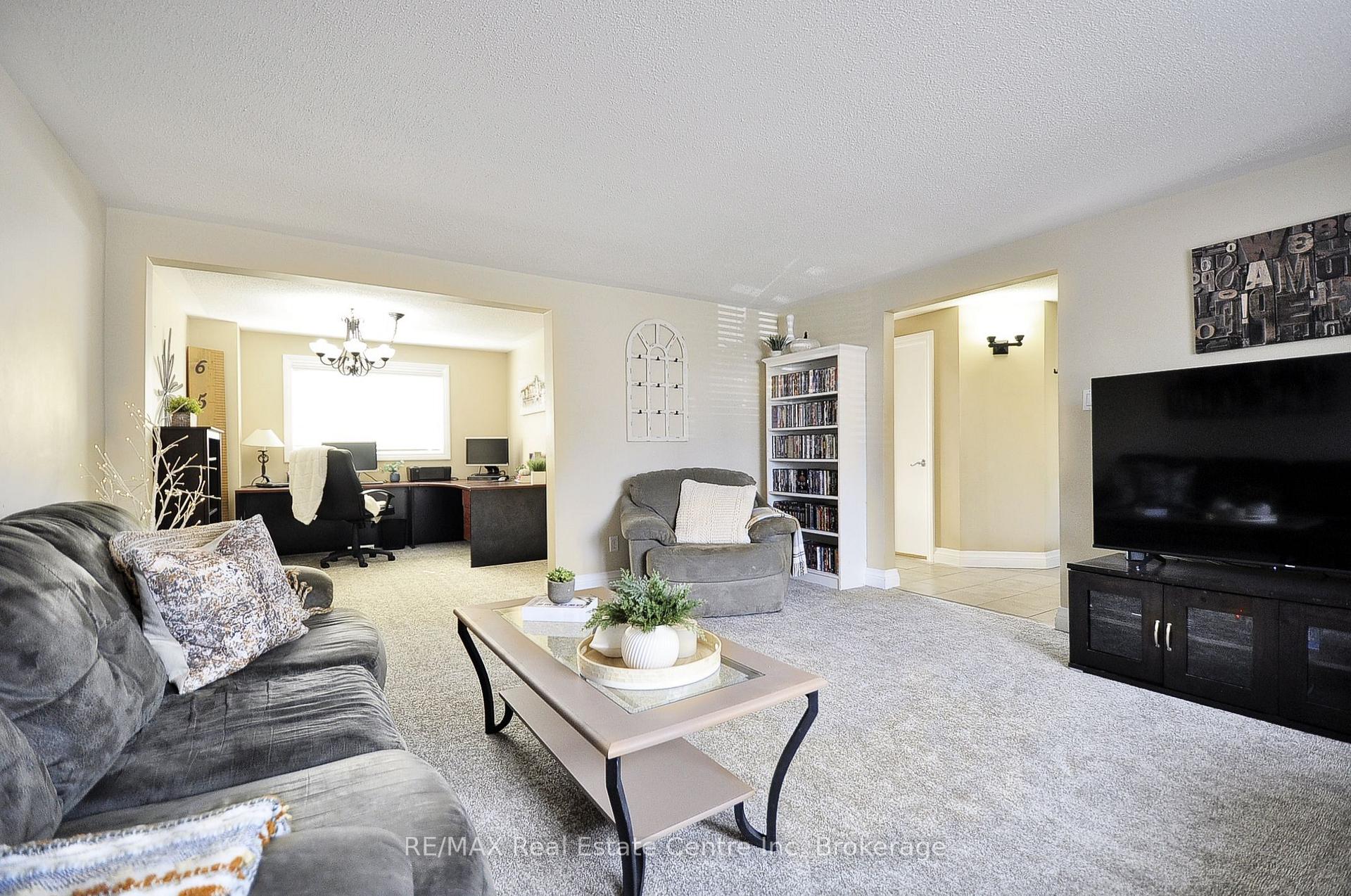 Photo 18 of 37 Woodcroft Place, Cambridge, Christopher-Champlain — HOMEH