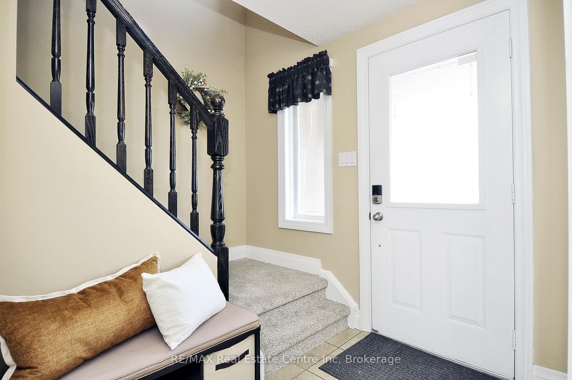 Photo 22 of 37 Woodcroft Place, Cambridge, Christopher-Champlain — HOMEH