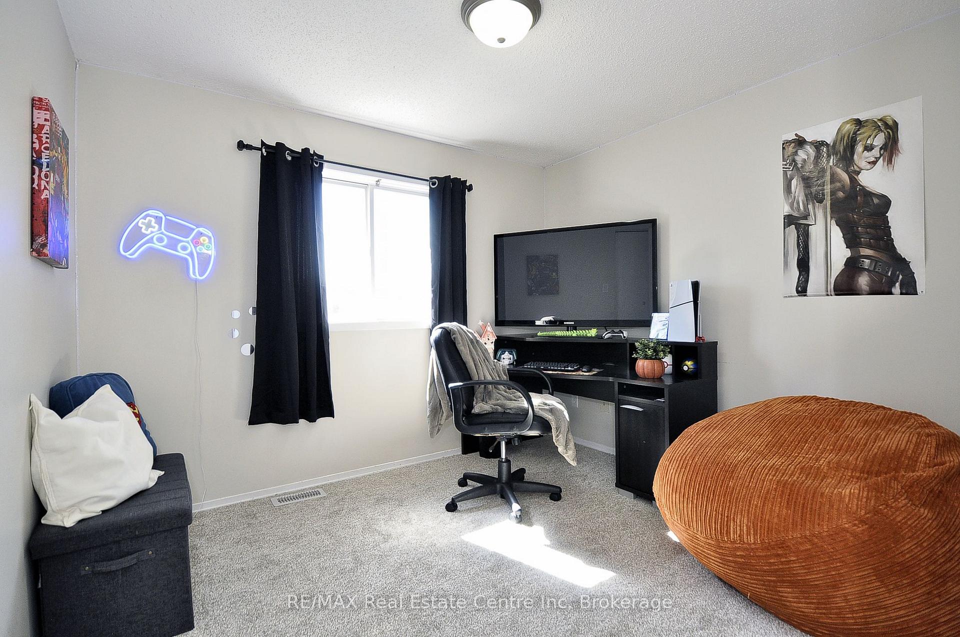 Photo 27 of 37 Woodcroft Place, Cambridge, Christopher-Champlain — HOMEH