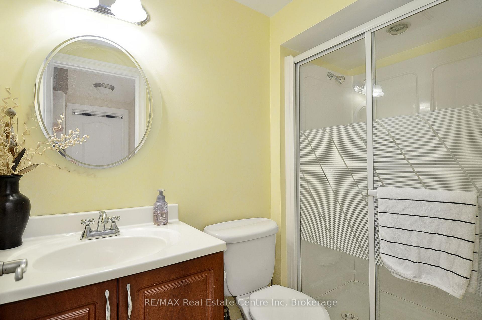 Photo 33 of 37 Woodcroft Place, Cambridge, Christopher-Champlain — HOMEH