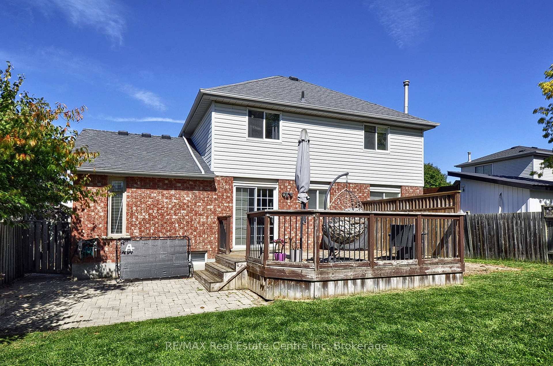 Photo 37 of 37 Woodcroft Place, Cambridge, Christopher-Champlain — HOMEH