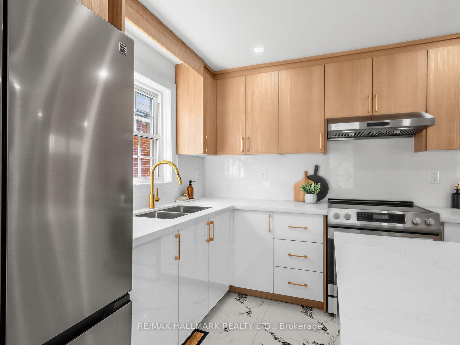Photo 9 of 109 Glencrest Boulevard, Toronto, O'Connor-Parkview — HOMEH