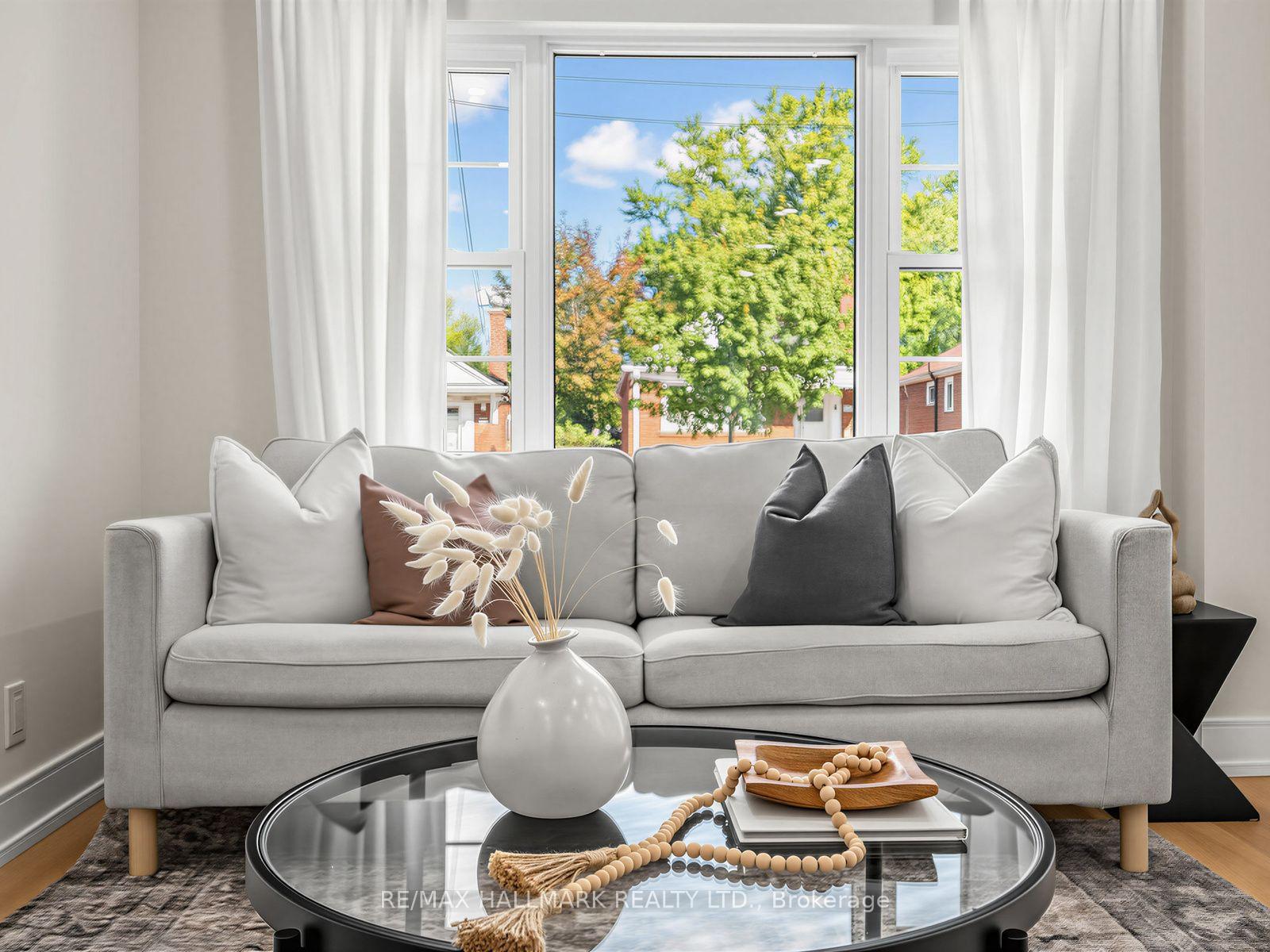 Photo 12 of 109 Glencrest Boulevard, Toronto, O'Connor-Parkview — HOMEH