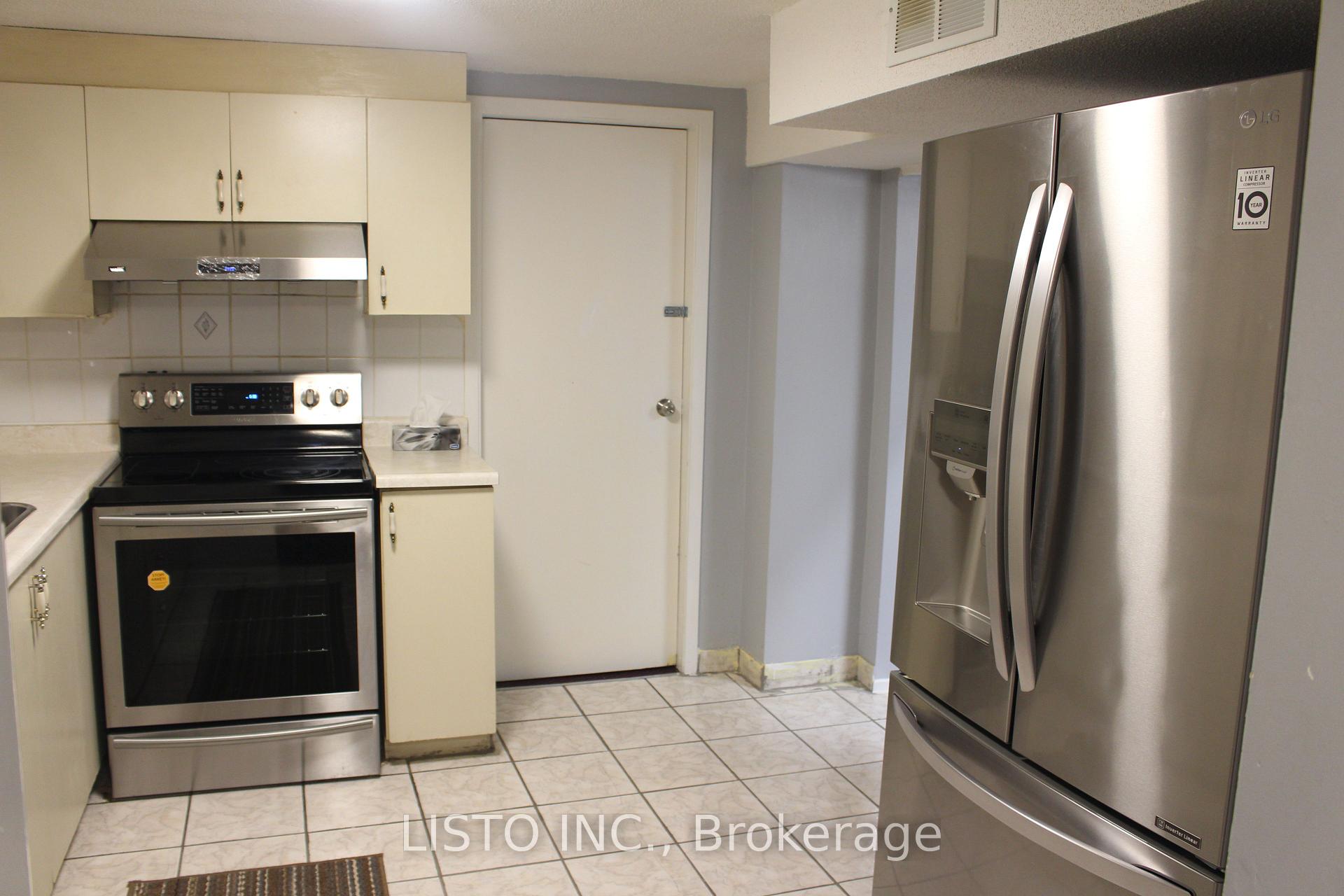 Photo 10 of 63 Ebby Avenue, Brampton, Heart Lake West — HOMEH