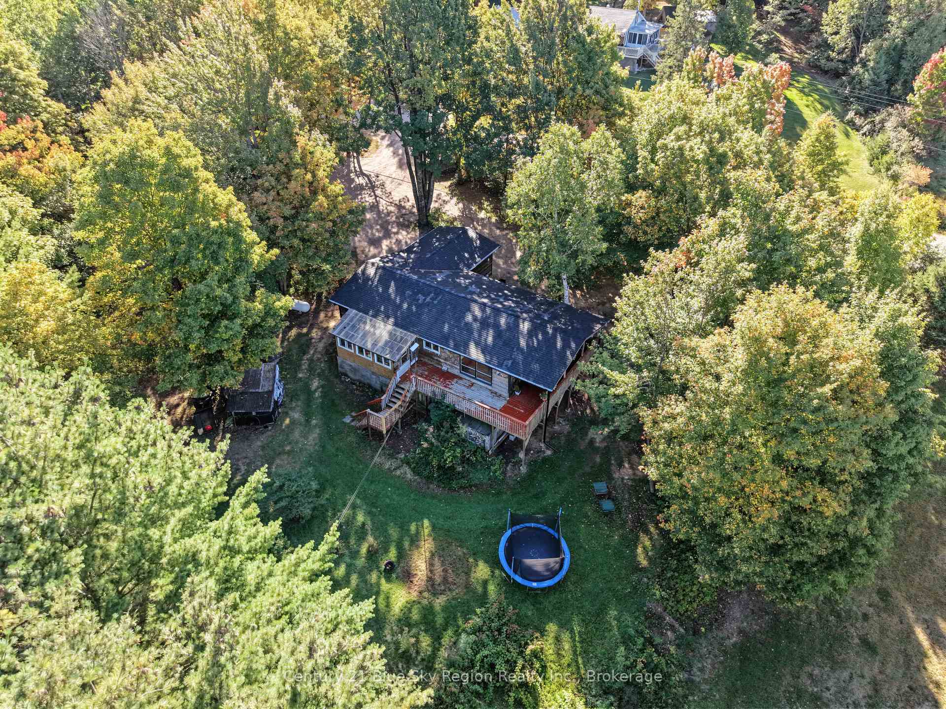 Photo 5 of 994 Chiswick Line, Powassan — HOMEH
