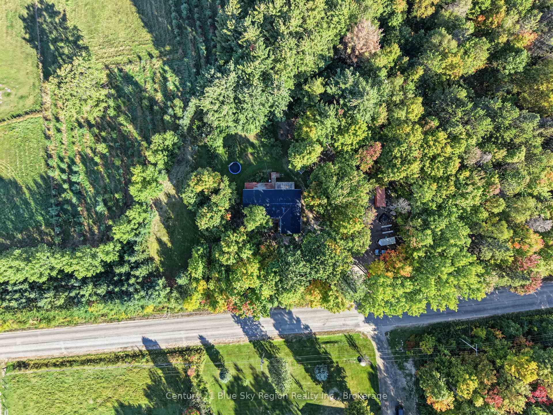 Photo 6 of 994 Chiswick Line, Powassan — HOMEH