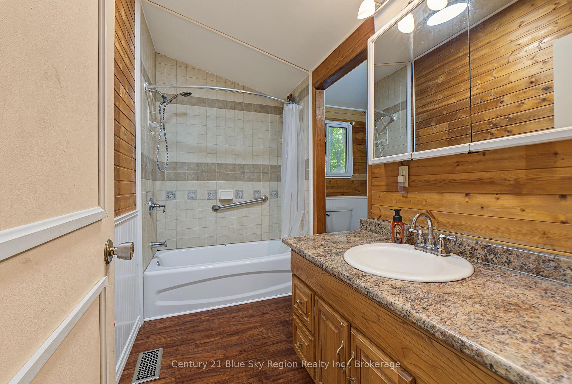 Photo 29 of 994 Chiswick Line, Powassan — HOMEH
