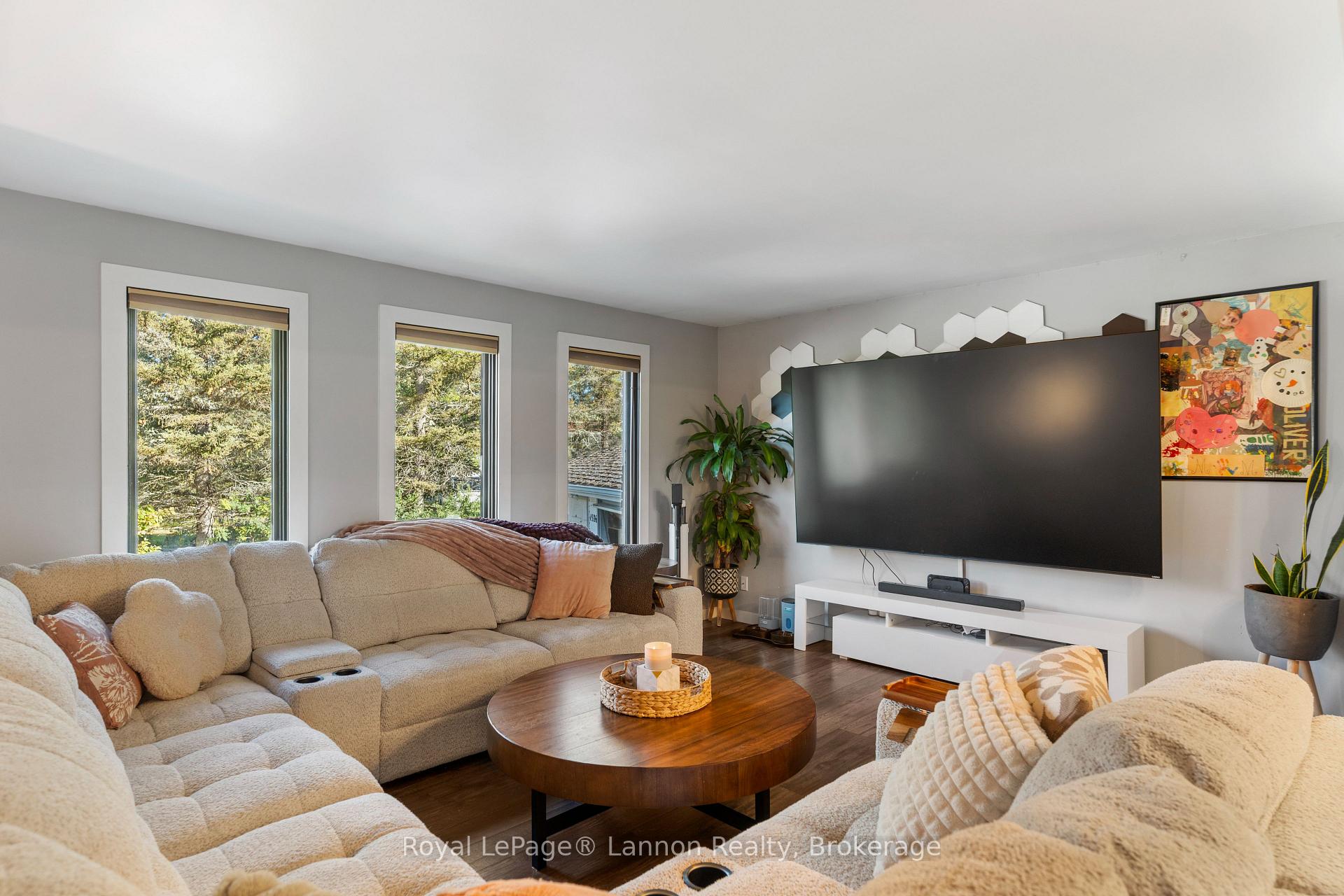 Photo 5 of 1526 Mountain Road, Thunder Bay, Mountain Road — HOMEH