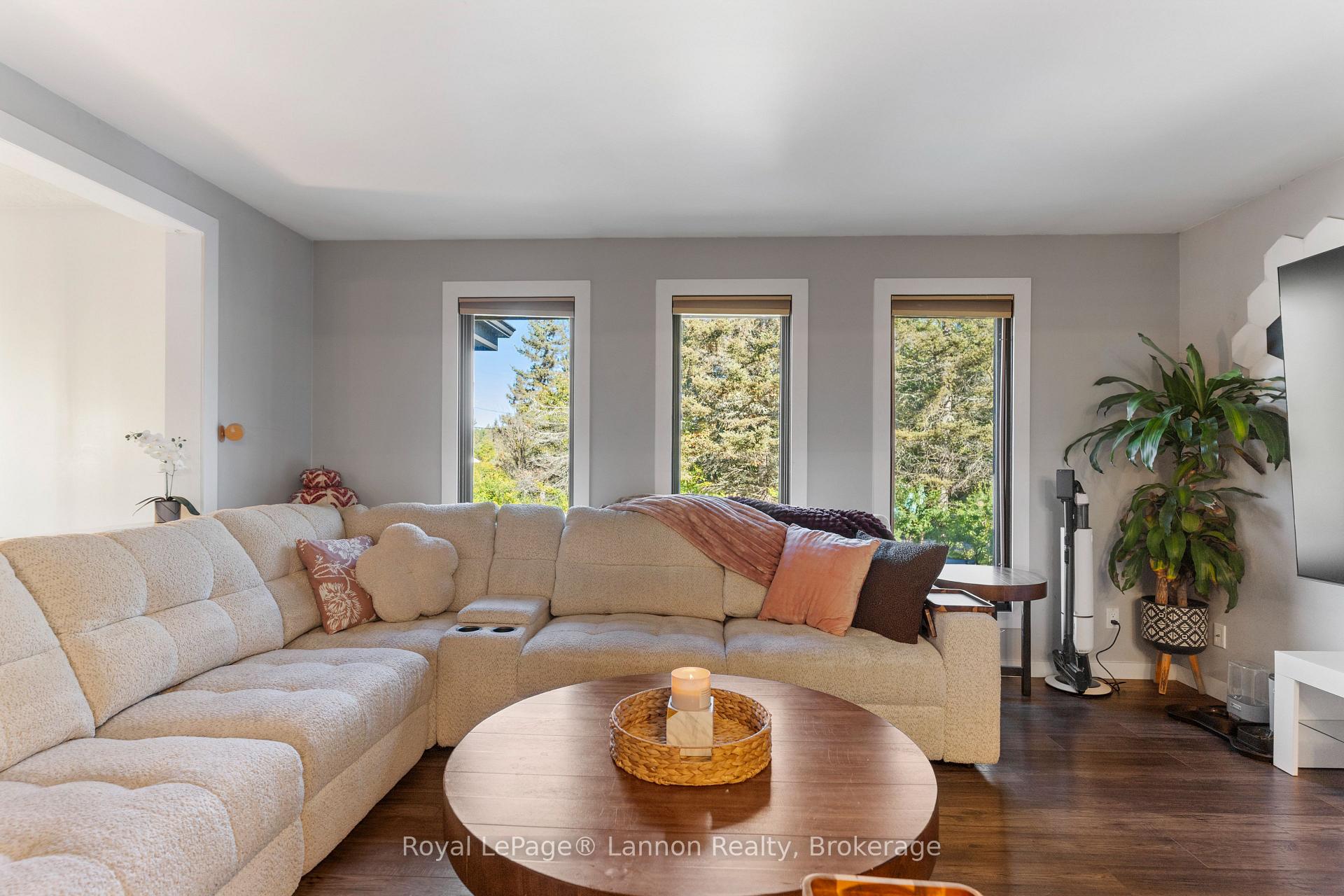 Photo 7 of 1526 Mountain Road, Thunder Bay, Mountain Road — HOMEH