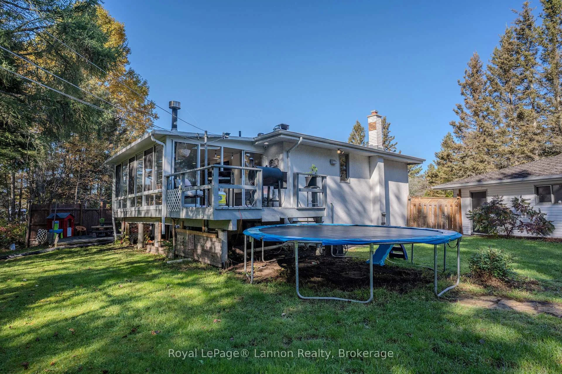 Photo 4 of 1526 Mountain Road, Thunder Bay, Mountain Road — HOMEH