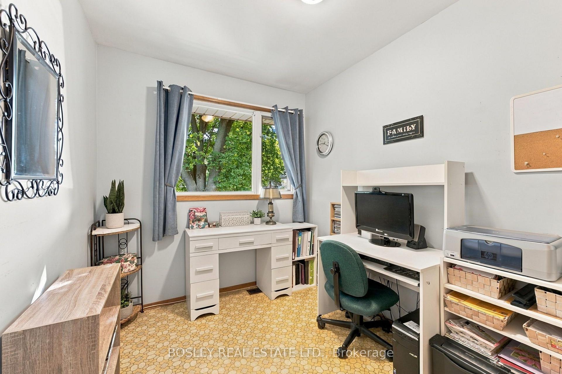 Photo 15 of 229 Drury Lane, Strathroy-Caradoc, NW — HOMEH