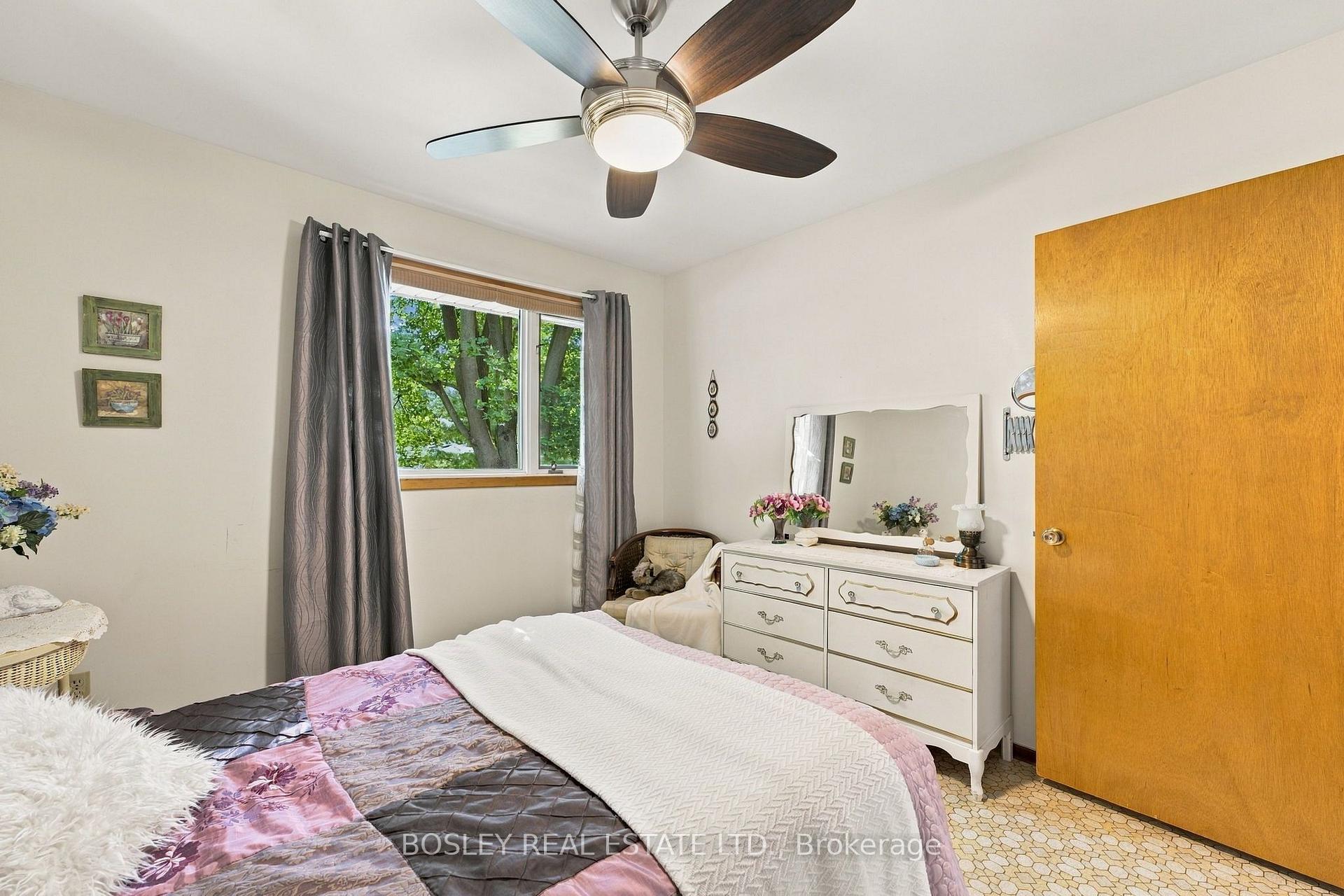 Photo 19 of 229 Drury Lane, Strathroy-Caradoc, NW — HOMEH
