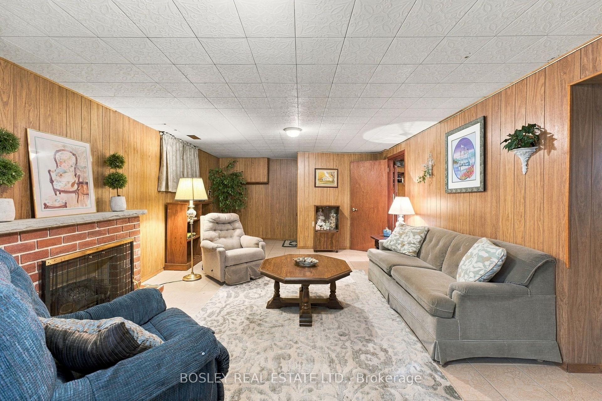 Photo 23 of 229 Drury Lane, Strathroy-Caradoc, NW — HOMEH