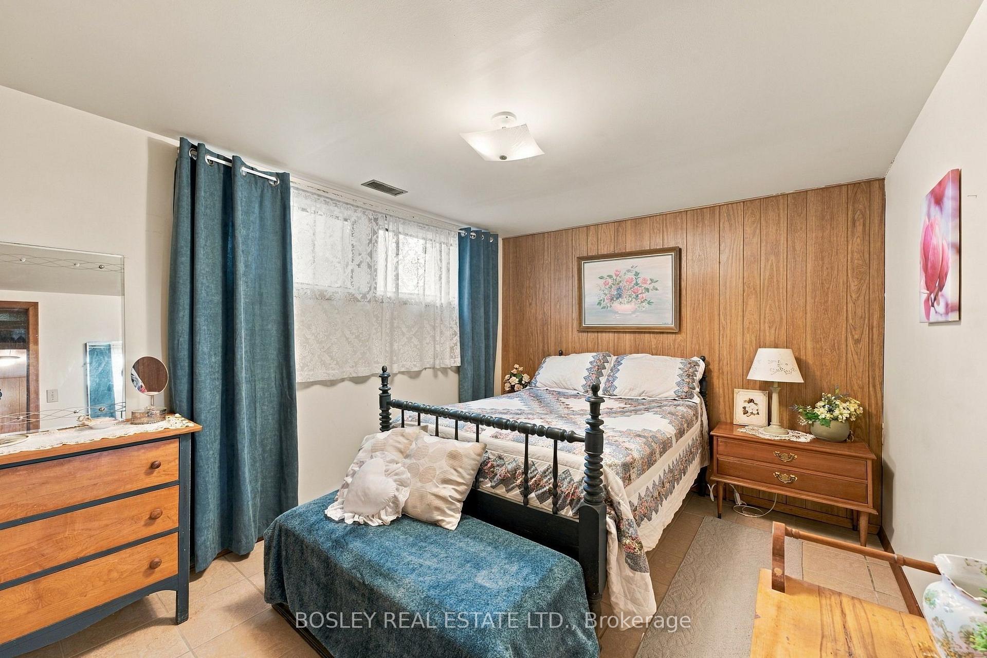 Photo 24 of 229 Drury Lane, Strathroy-Caradoc, NW — HOMEH