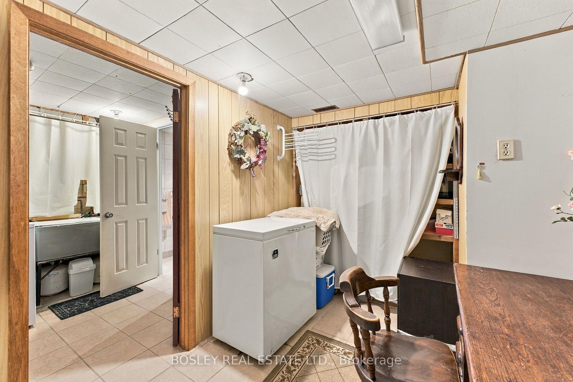 Photo 28 of 229 Drury Lane, Strathroy-Caradoc, NW — HOMEH