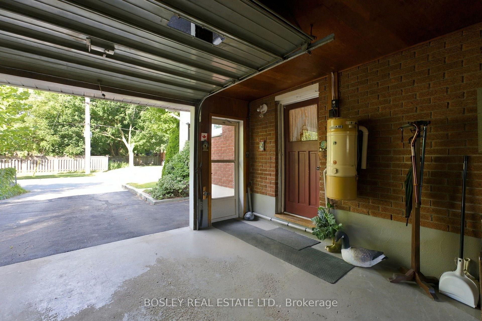 Photo 32 of 229 Drury Lane, Strathroy-Caradoc, NW — HOMEH