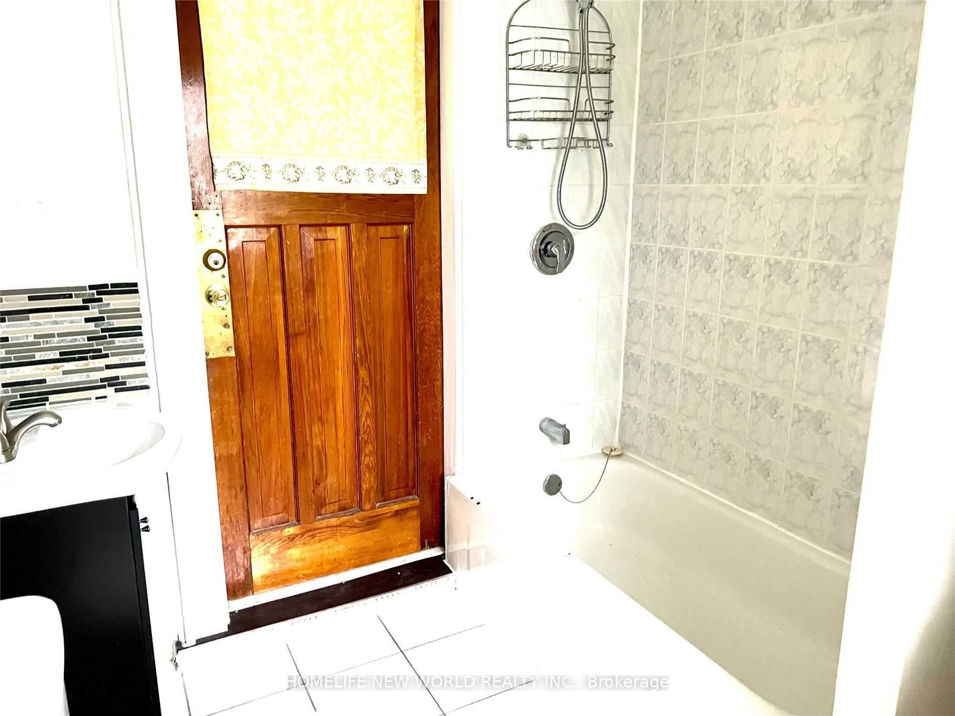 Photo 5 of Unit Sf, 6 Sproat Avenue, Toronto, South Riverdale — HOMEH