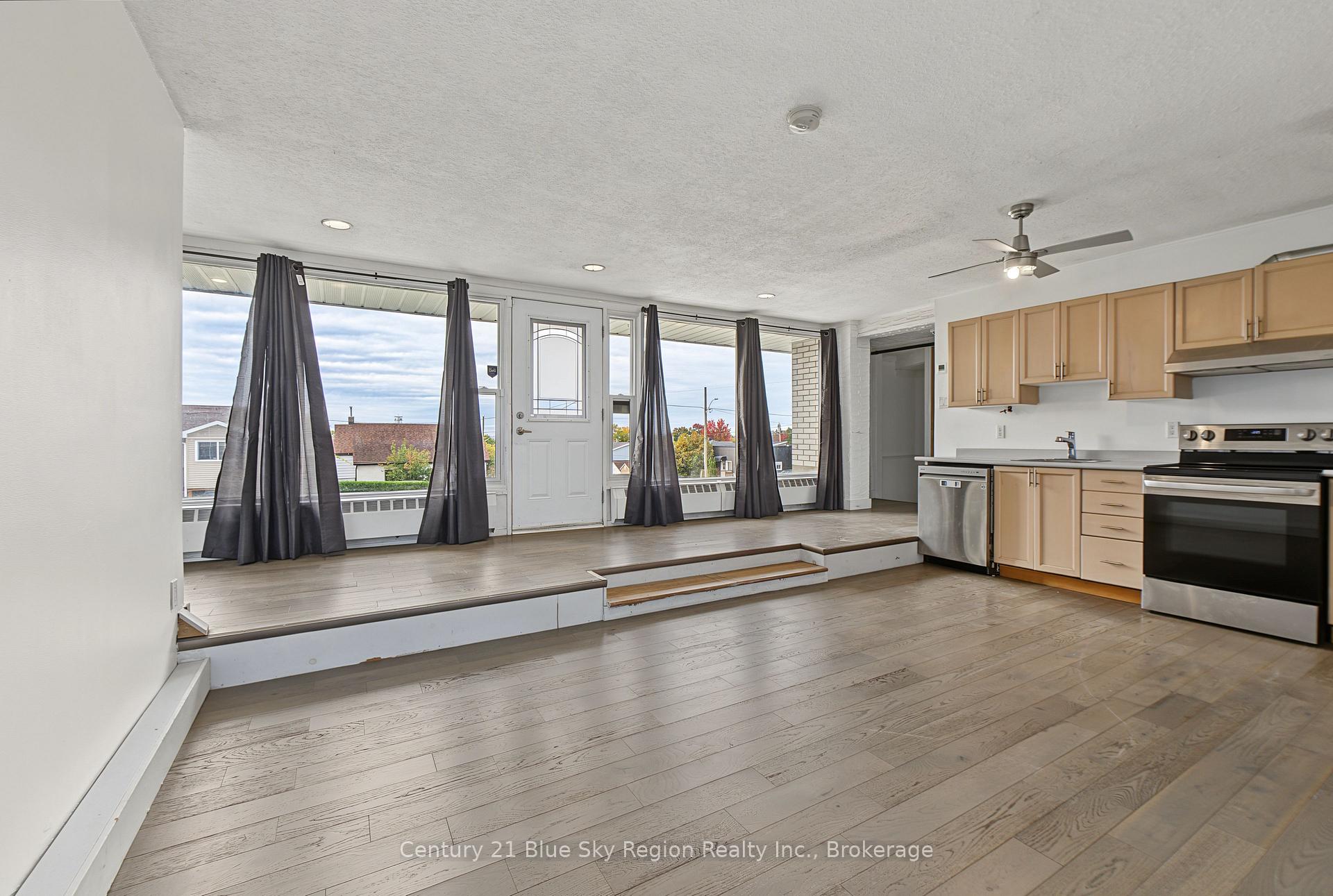 Photo 7 of 646 High Street, North Bay, Central — HOMEH