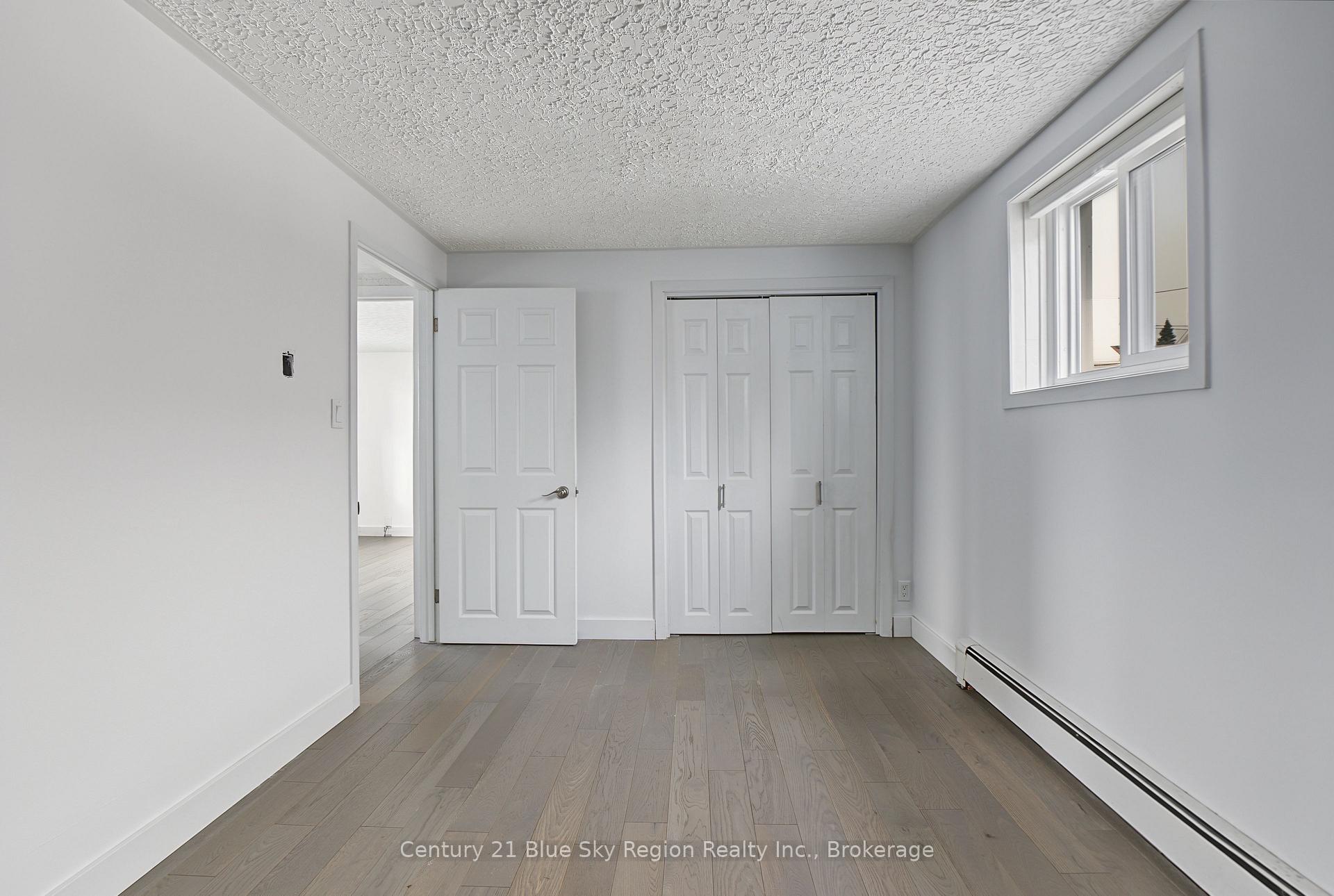 Photo 11 of 646 High Street, North Bay, Central — HOMEH