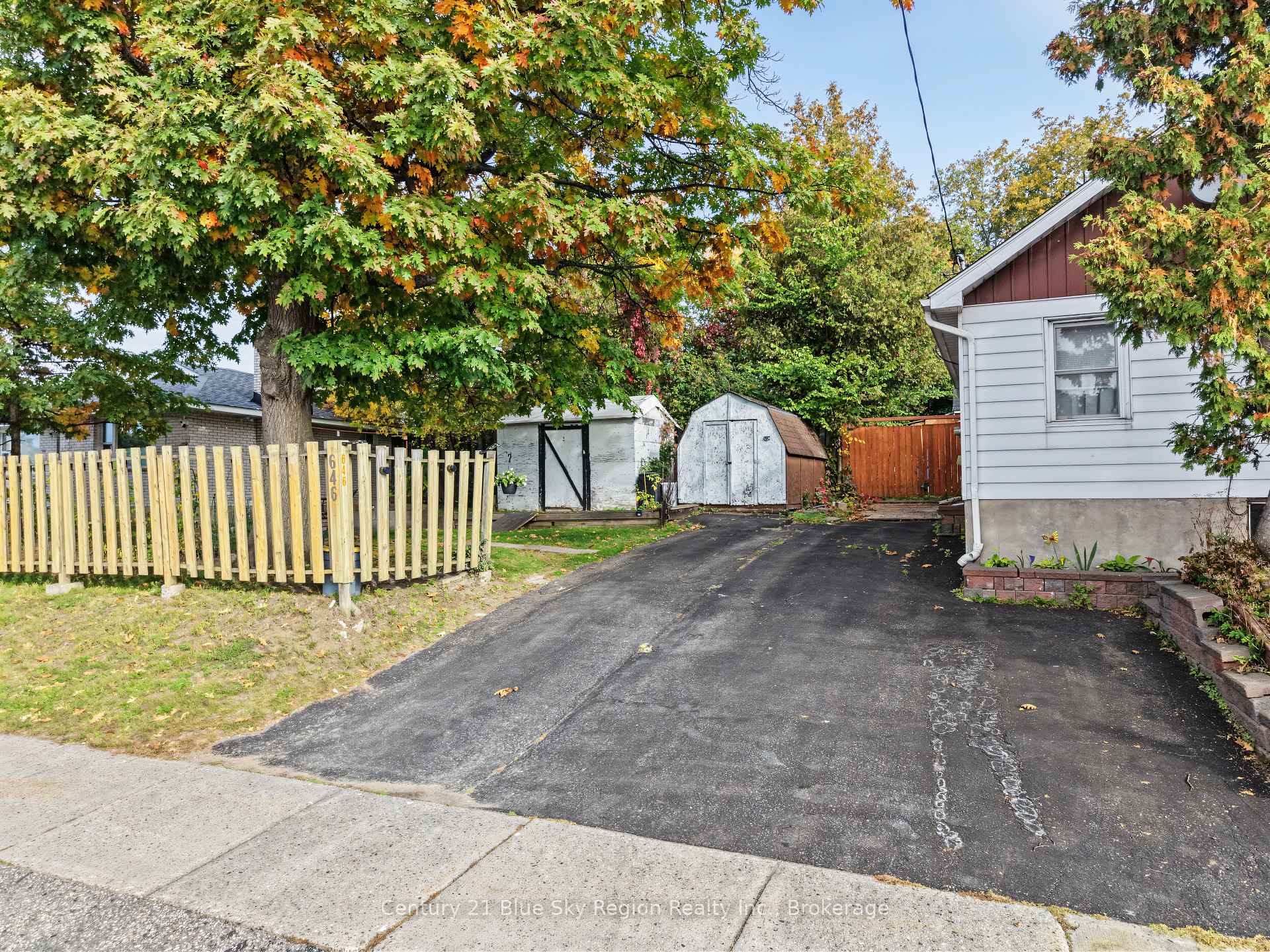 Photo 34 of 646 High Street, North Bay, Central — HOMEH