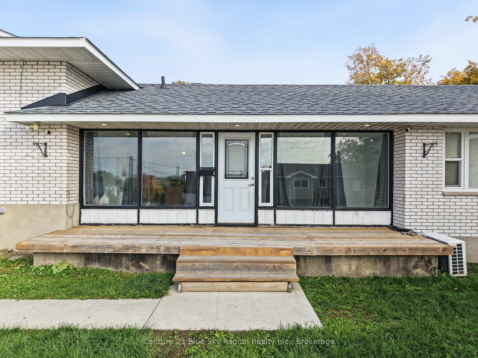 Photo 36 of 646 High Street, North Bay, Central — HOMEH