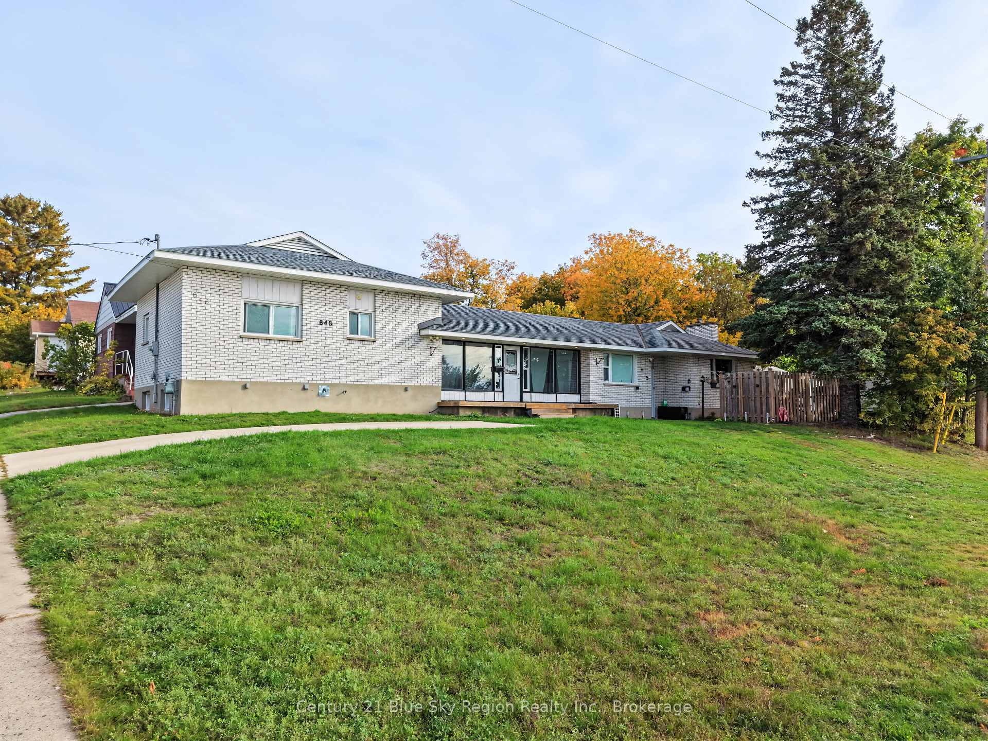 Photo 47 of 646 High Street, North Bay, Central — HOMEH