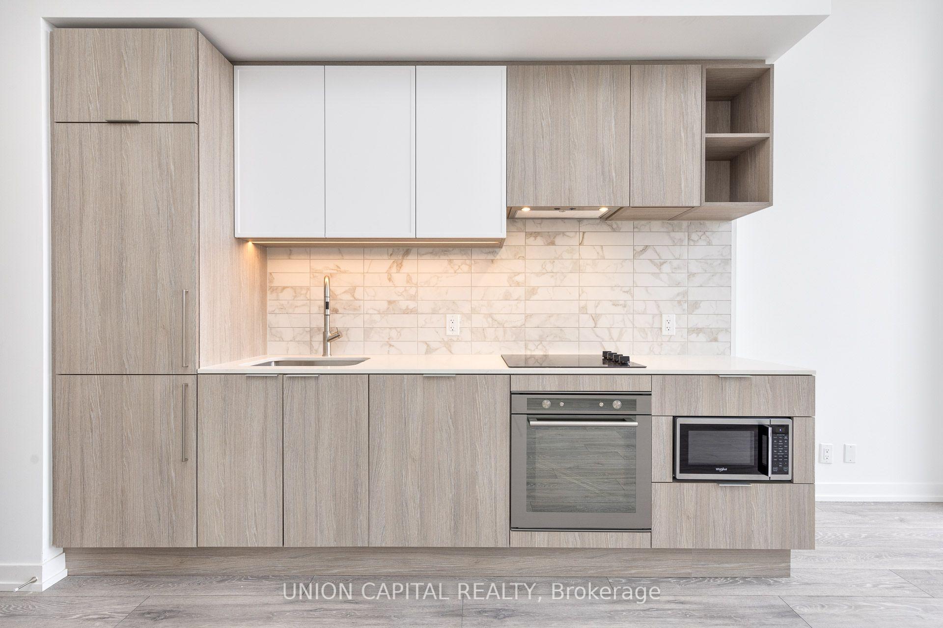 Photo 5 of Unit 1007, 2020 Bathurst Street, Toronto, Humewood-Cedarvale — HOMEH