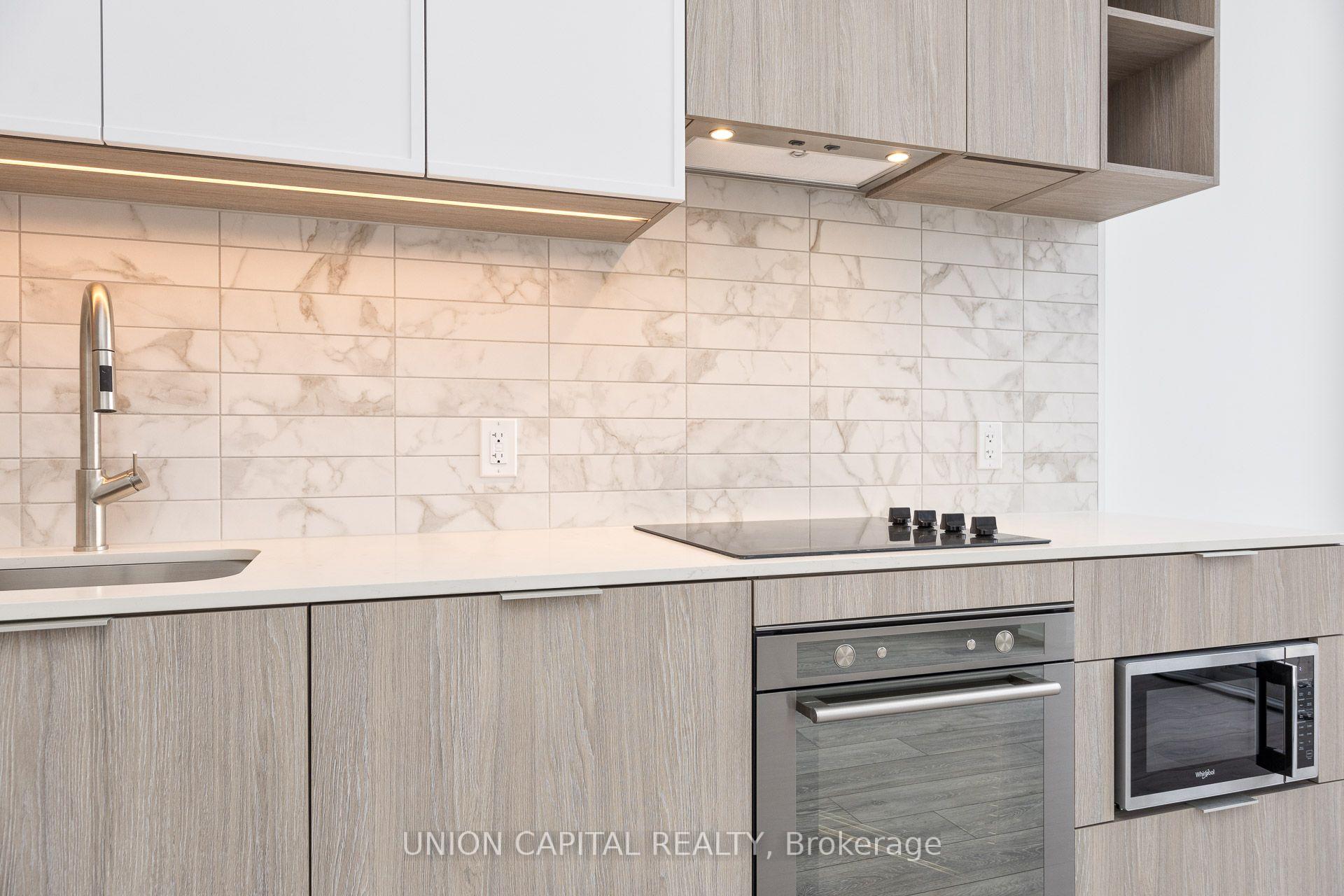 Photo 6 of Unit 1007, 2020 Bathurst Street, Toronto, Humewood-Cedarvale — HOMEH
