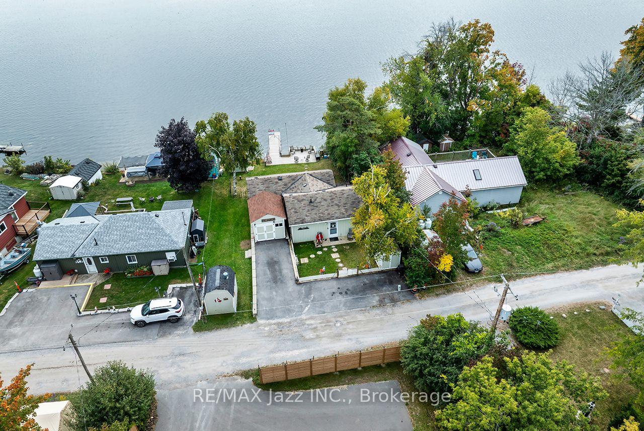 Photo 2 of 923 Silver Leaf Drive, Otonabee-South Monaghan — HOMEH