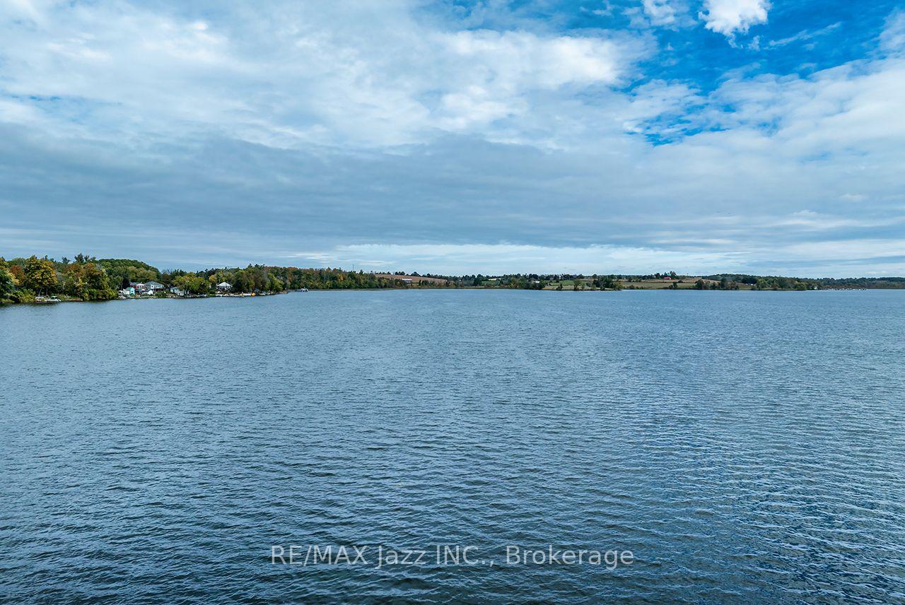 Photo 8 of 923 Silver Leaf Drive, Otonabee-South Monaghan — HOMEH