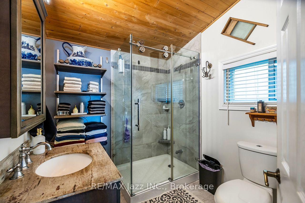Photo 16 of 923 Silver Leaf Drive, Otonabee-South Monaghan — HOMEH