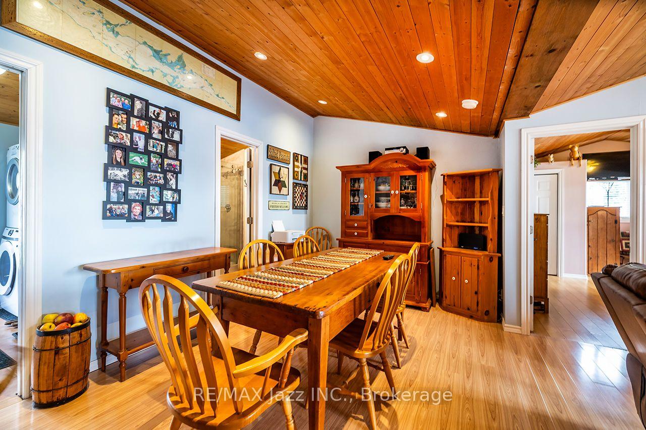 Photo 22 of 923 Silver Leaf Drive, Otonabee-South Monaghan — HOMEH