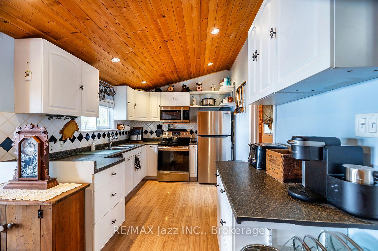 Photo 24 of 923 Silver Leaf Drive, Otonabee-South Monaghan — HOMEH