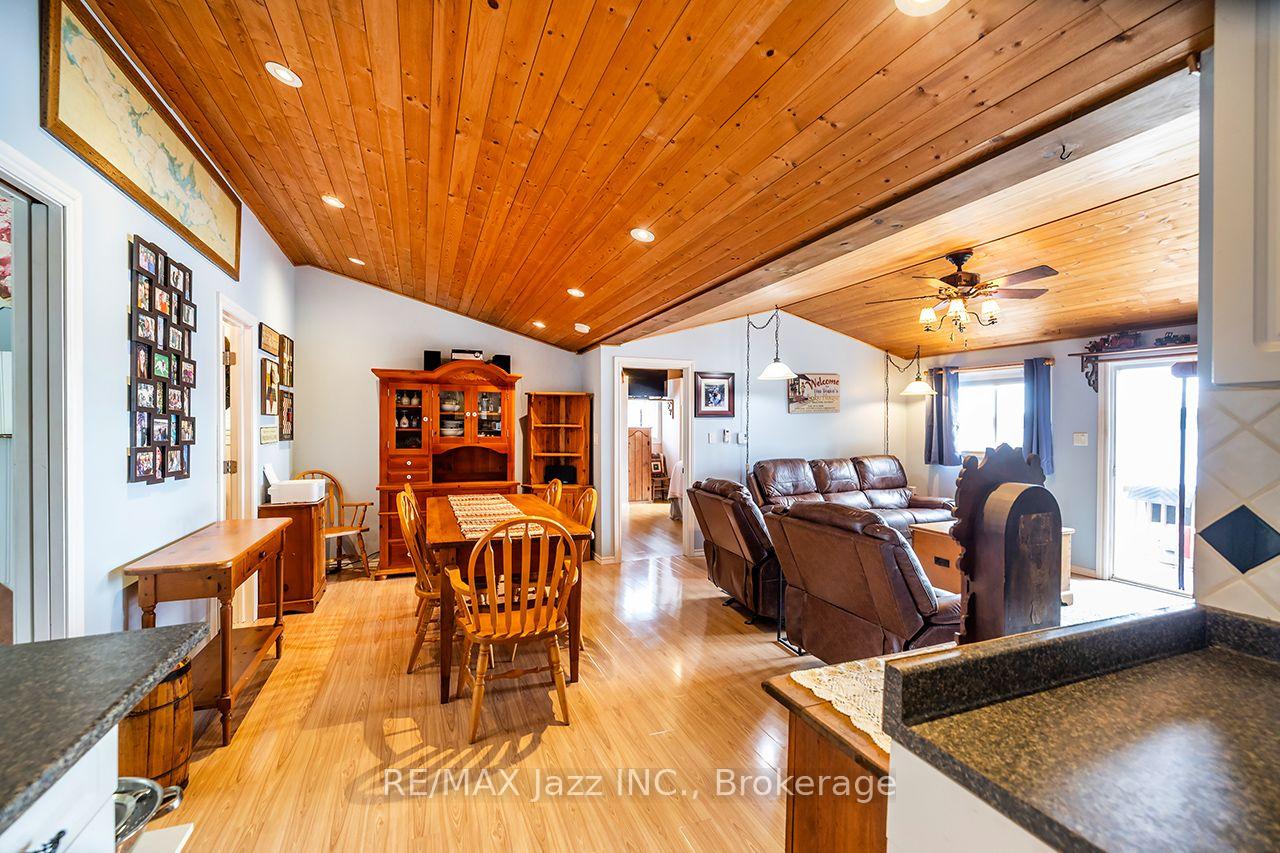 Photo 31 of 923 Silver Leaf Drive, Otonabee-South Monaghan — HOMEH